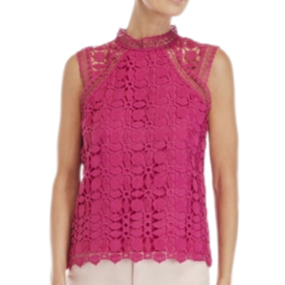 Laundry by Shelli Segal pink lace top.